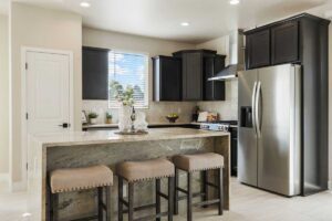 13-web-or-mls-4476-wymont-circle-ne