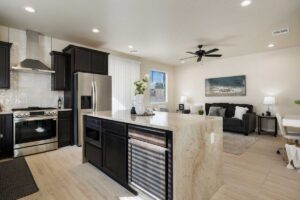 14-web-or-mls-4476-wymont-circle-ne