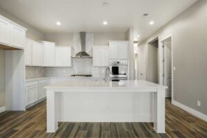 15-web-or-mls-7013-ava-ct