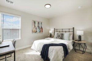 18-web-or-mls-4476-wymont-circle-ne