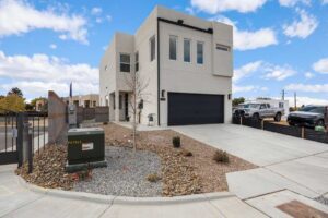 2-web-or-mls-4476-wymont-circle-ne