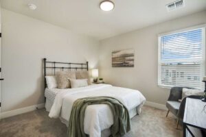 20-web-or-mls-4476-wymont-circle-ne