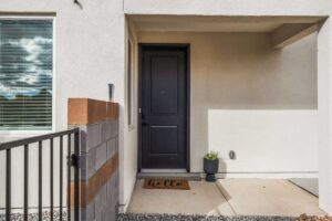 3-web-or-mls-4476-wymont-circle-ne