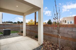 32-web-or-mls-4476-wymont-circle-ne