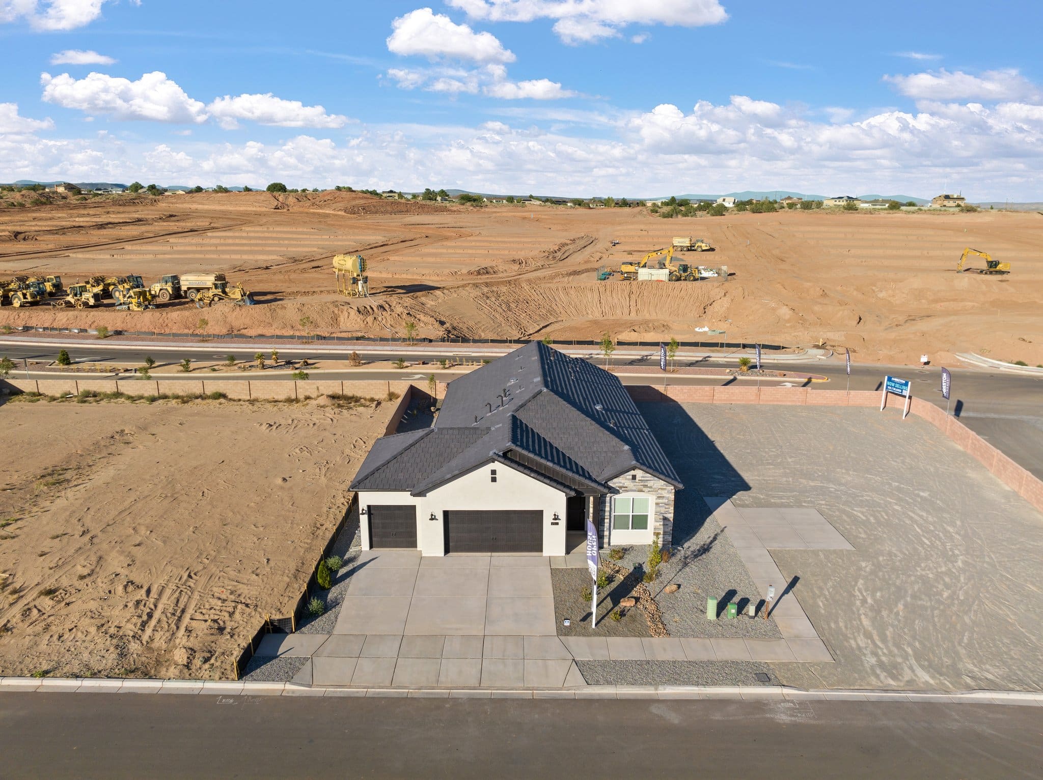 Featured image for “Over-sized Lots Up to 1 Acre”