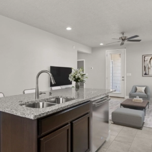 4-web-or-mls-909-10th-ave-nw